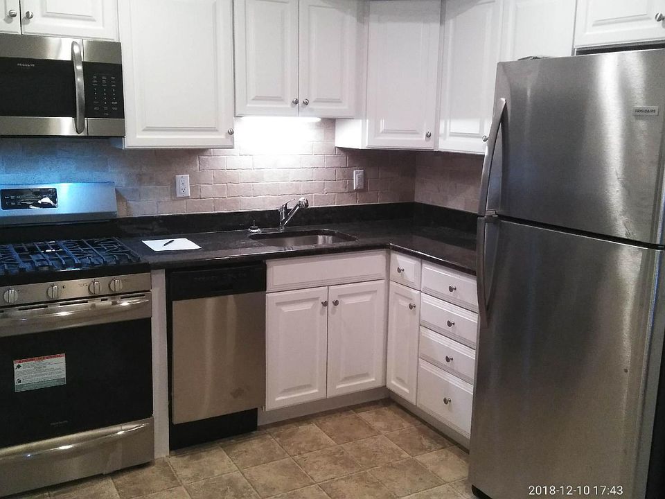 1st image of 492 Joralemon St APT 2