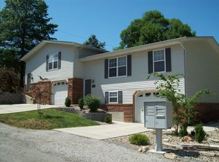 304 Lorean St, Troy, IL