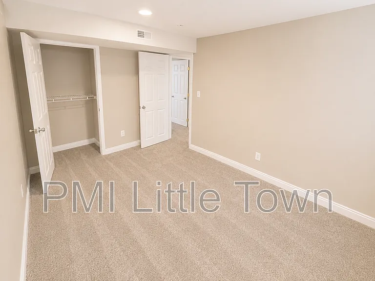 5561 S Cedar St — Photo 36
