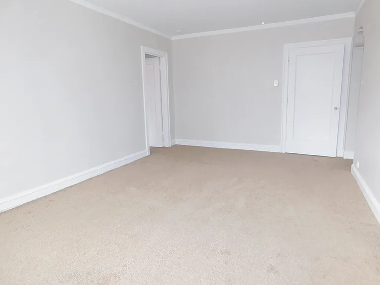 Oak Crest — Photo 14