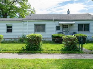 8 Maltby St, Rochester, NY 14606