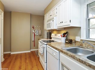 7517 State Line Rd, Kansas City, MO 64114