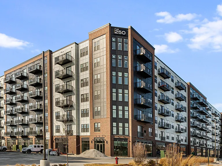 The 250 Residences — Photo 28