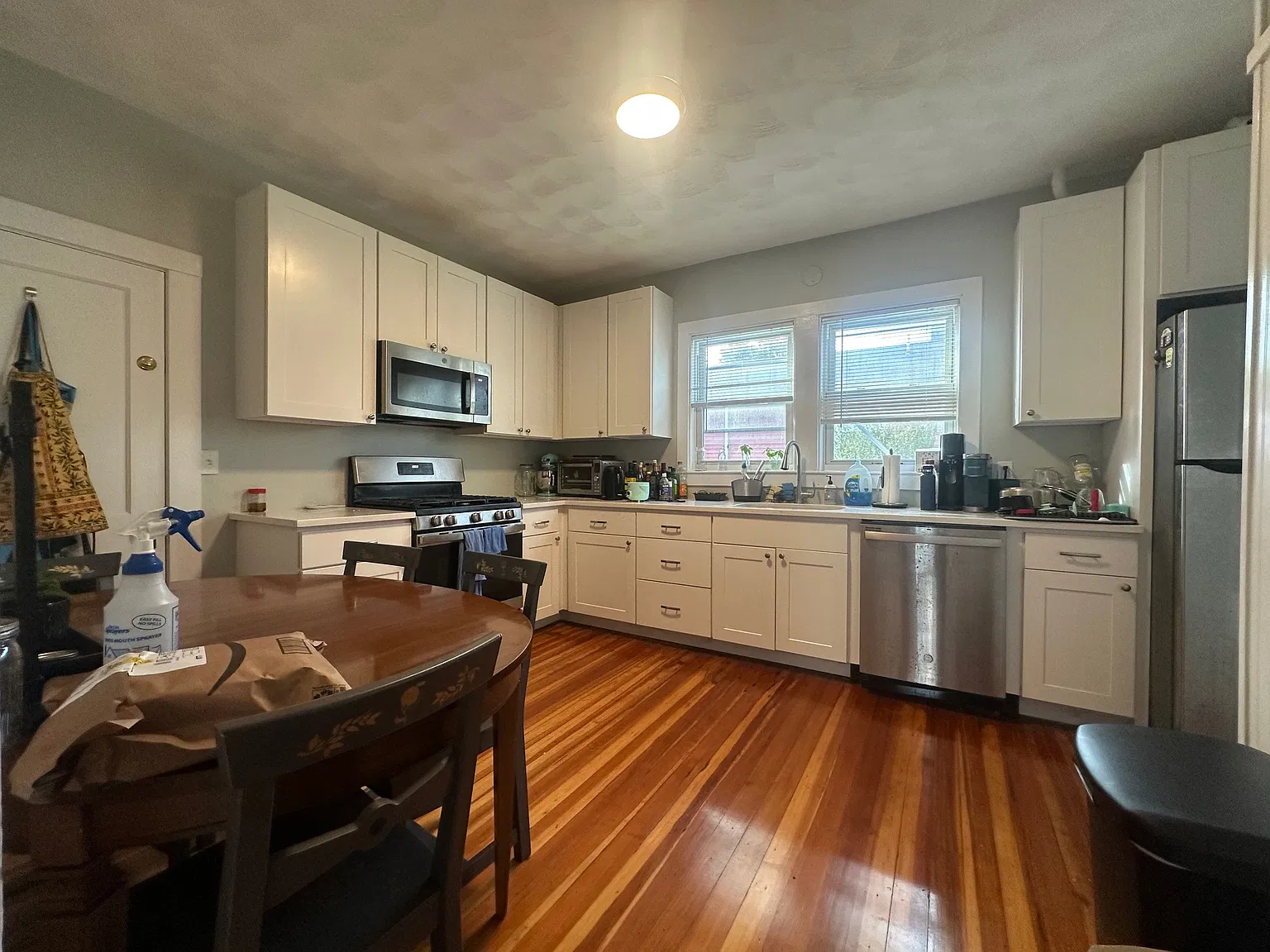 3 bed, $3,500 — Photo 4