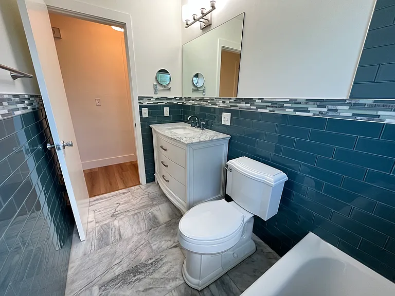 13614 Croft Dr N — Photo 25