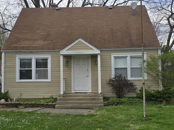 102 79th St, Willowbrook, IL 60527