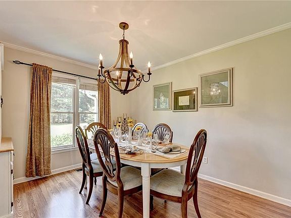 5th image of 7640 Brentwood Ct