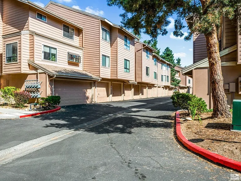 2875 Idlewild Dr #37 — Photo 2