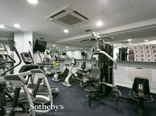 125-10 Queens Boulevard image 26 of 28