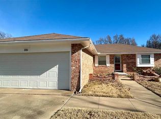 101 S Olympia St, Ponca City, OK 74601