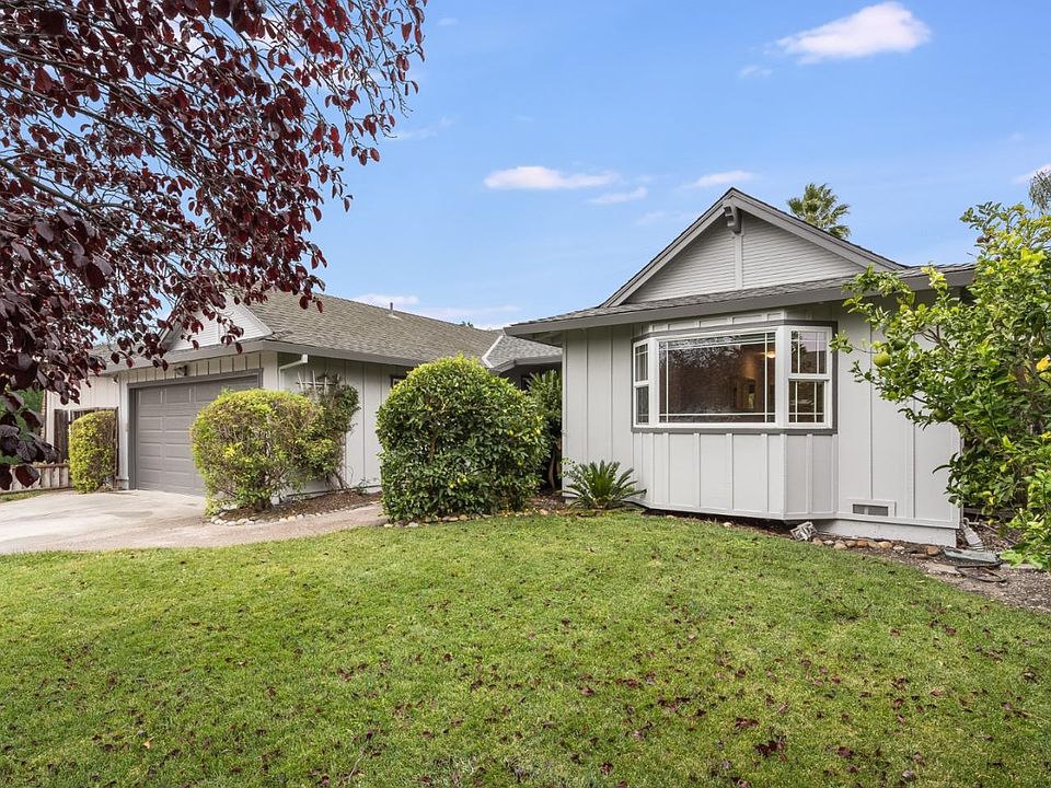 1st image of 716 Vaquero Dr