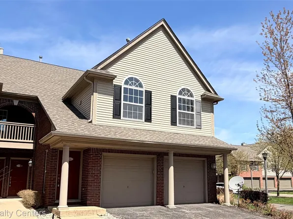 28469 Carlton Way Dr, Novi, MI 48377