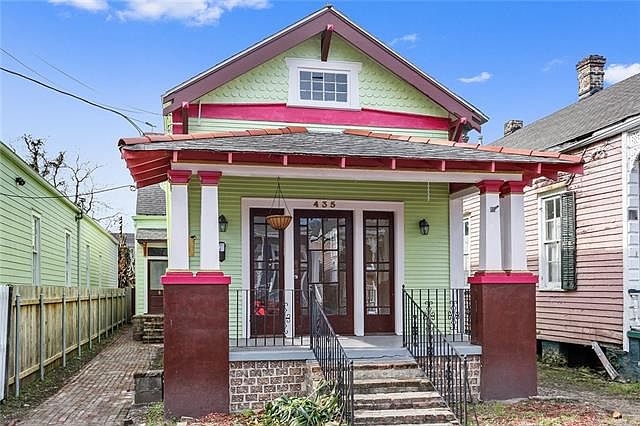 1st image of 435 Pacific Ave