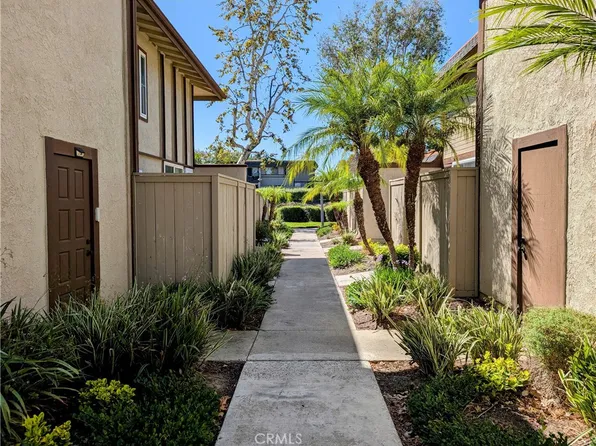 26253 Via Roble #14, Mission Viejo, CA 92691