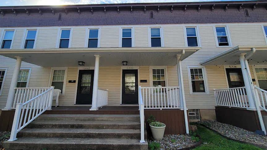 3 bed, 1200 sqft, $1,900 — Photo 3