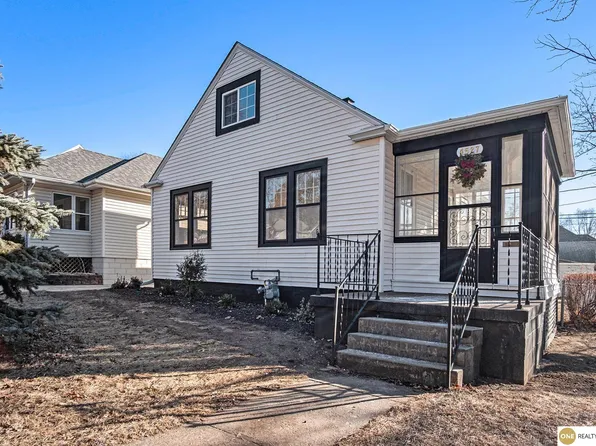 4527 Woolworth Ave, Omaha, NE 68106