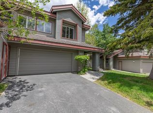 521 Golden Crk #521, Mammoth Lakes, CA 93546