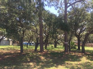 222 Sunset Dr, Rockport, TX 78382