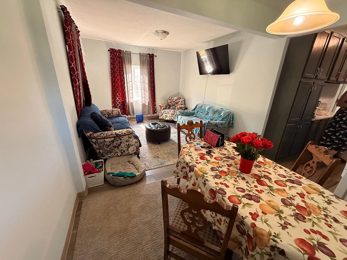 Charming 1 bedroom ranch — Photo 2