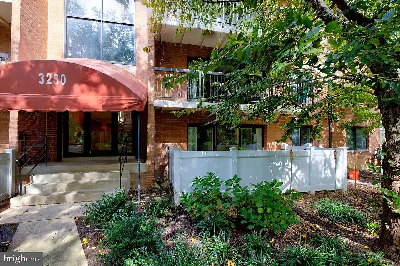 1 bed, 695 sqft, $2,000 — Photo 1