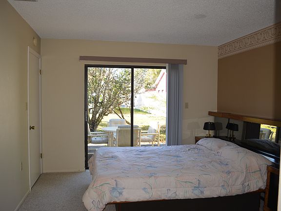 3rd image of 1301 Calamondin Dr