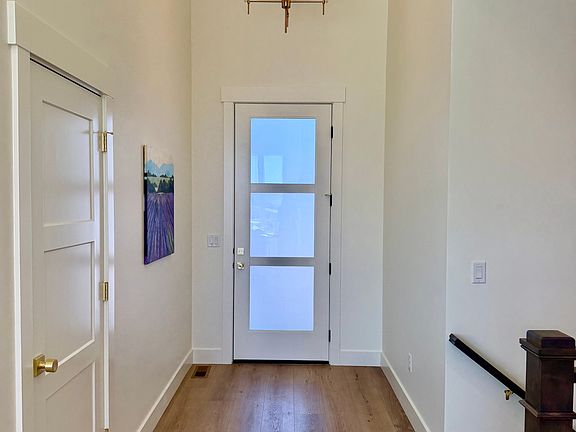 2nd image of 972 E Shilow Rd #132
