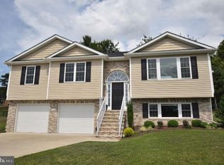 112 Highfield Ln, Front Royal, VA 22630