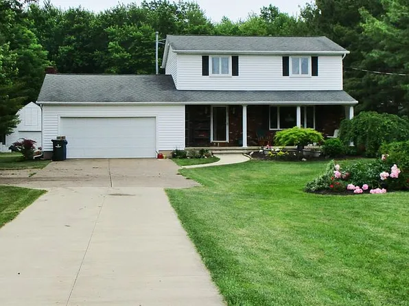 679 S Lake St, South Amherst, OH 44001