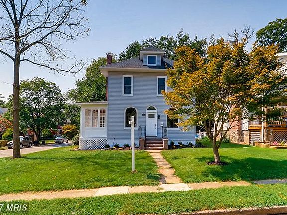 3rd image of 106 Shady Nook Ave