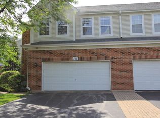 109 Chestnut Hills Cir, Burr Ridge, IL 60527