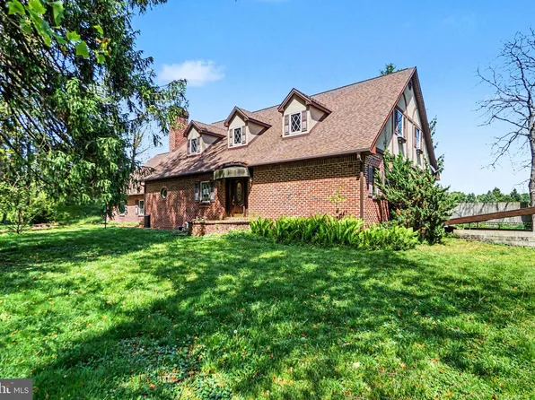 1 Barnitz Rd, Carlisle, PA 17015
