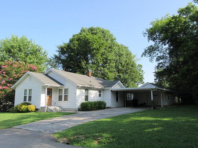 2nd image of 129 Mountain St