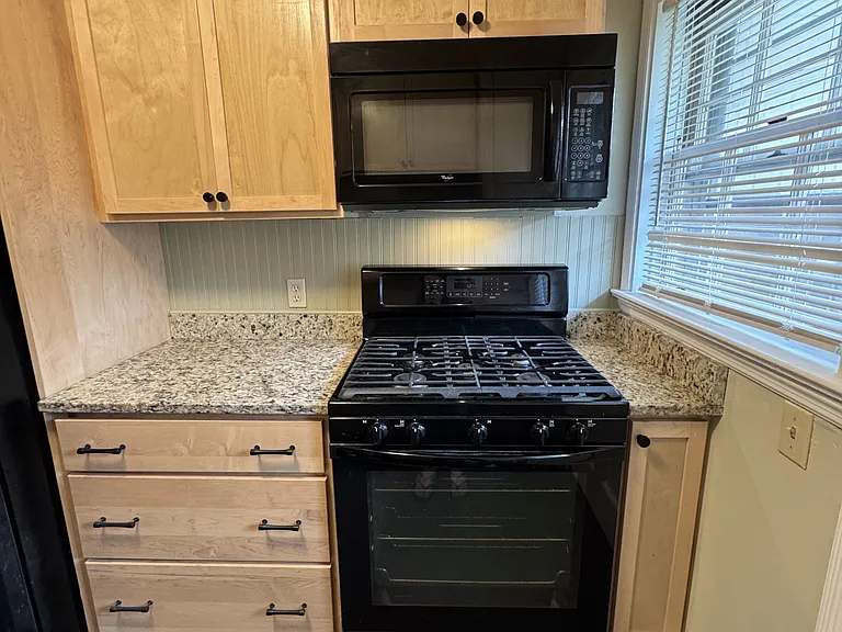 766 New Holland Ave — Photo 11