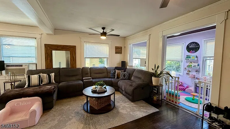 2 bed, 1.0 bath, $2,950 — Photo 4