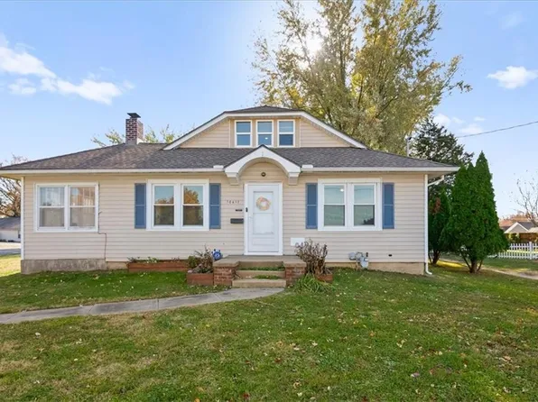 10617 E 18th St S, Independence, MO 64052