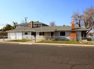 3882 E Clinton Ave, Fresno, CA 93703
