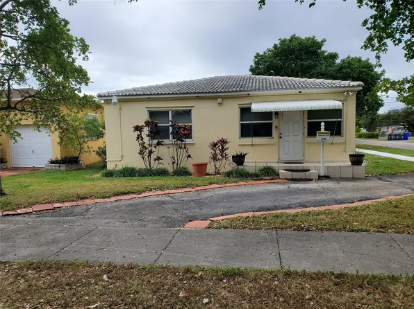 2446 McKinley Street, Hollywood, FL 33020