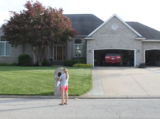 51745 Westport Ct, Granger, IN