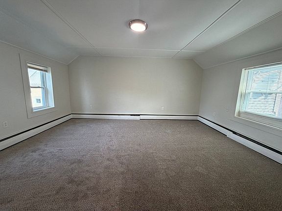 4th image of 88 N State St APT A