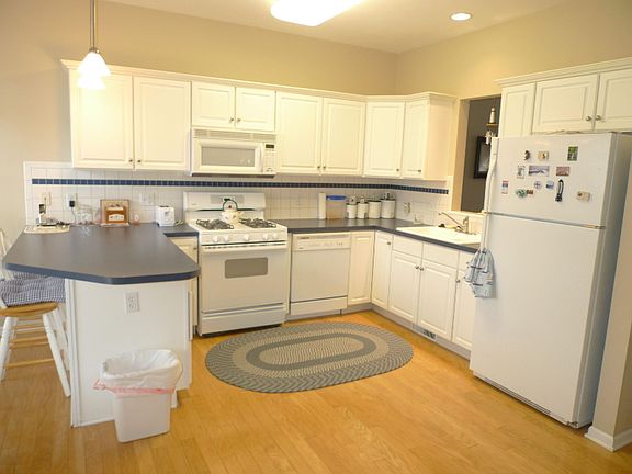 3rd image of 1176 Kensington St NW #Na