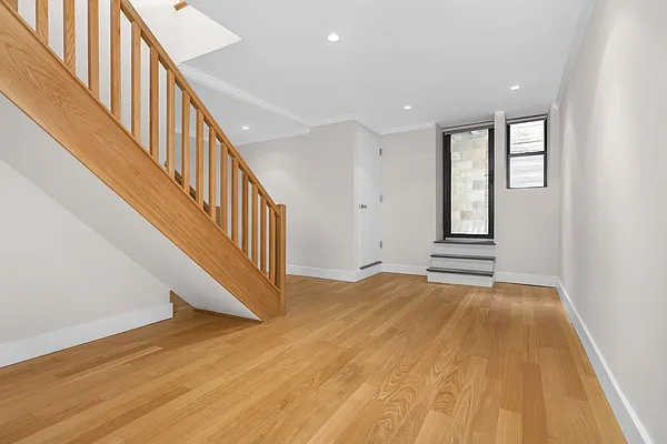 Rented by Corigin Management | media 13