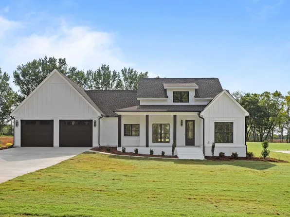 3826 County Road 61, Florence, AL 35634