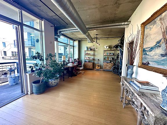 5th image of 1401 Wewatta St Unit 810