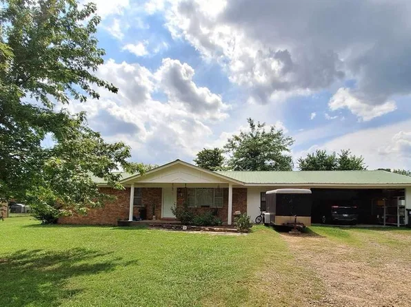 1069 Queen Rd, Broken Bow, OK 74728