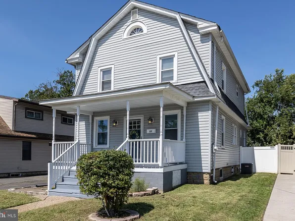 27 Apple Ave, Bellmawr, NJ 08031