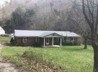463 Balls Fork Rd, Ary, KY 41712
