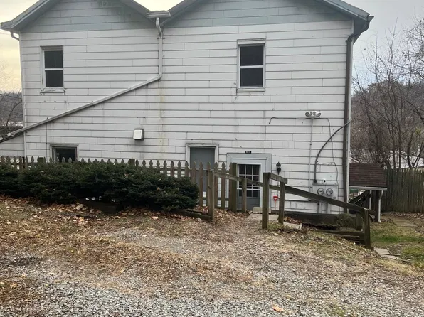 407 Center St #A, McKeesport, PA 15132
