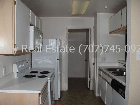 Kichen to Laundry Room