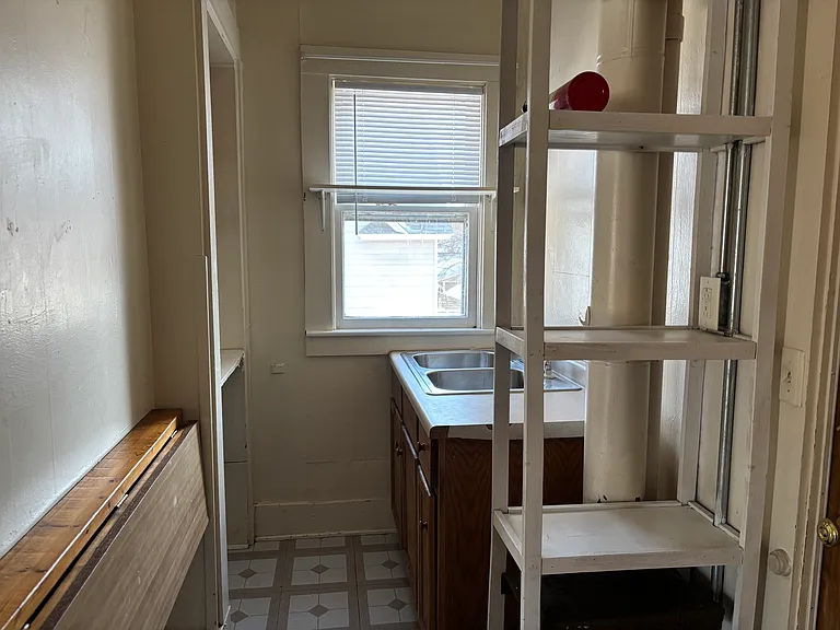 1001 Main St #3 — Photo 5