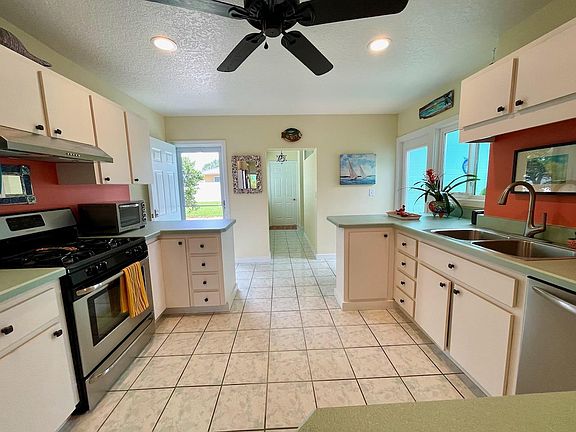 5th image of 802 Ocean Ave